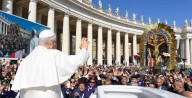 Papa León XIV bendijo la imagen del Señor de los Milagros en Roma