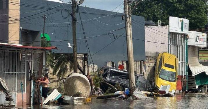 Heavy rain, floods in Mexico leave almost 30 dead