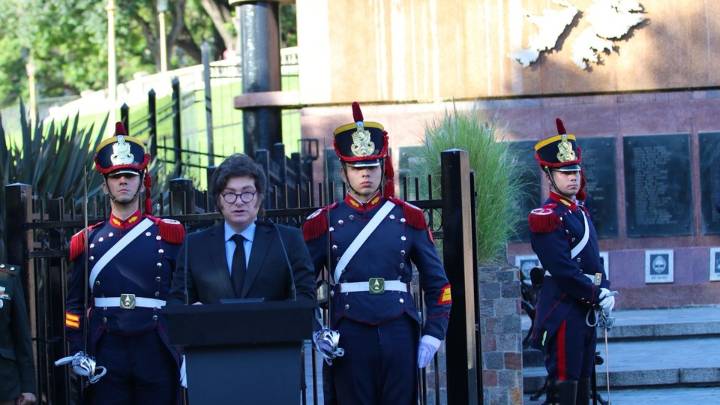 Milei y otro capítulo del plan sistemático de entrega
