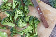 Broccoli ‘a secret cancer-fighting ingredient,’ breast oncologist says
