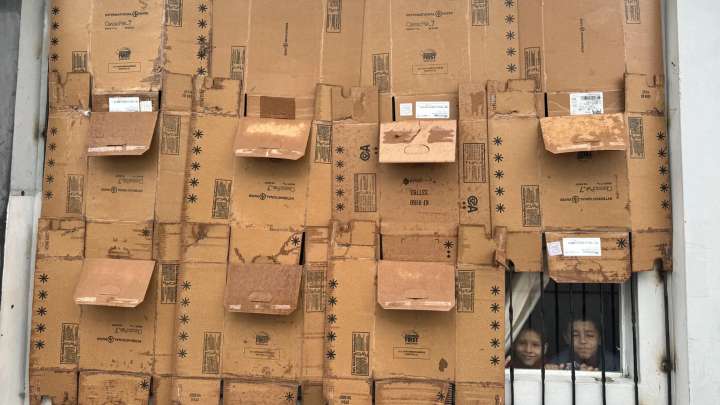 Héctor, afectado por el huracán Melissa, relata su noche de terror en Santiago de Cuba: "Los vientos son muy fuertes"