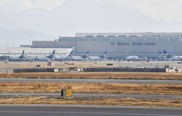 EEUU suspende y cancela rutas aéreas desde el AIFA y el AICM