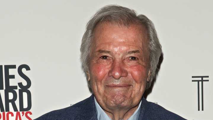 Jacques Pépin's Simple Yet Elegant Cocktail That's Perfect For Weeknights