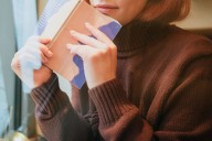 Woman Regrets Letting Friend Borrow Cherished Gift from Late Boyfriend