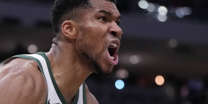 Antetokounmpo says this meeting with the Knicks meant more, though not because of trade speculation