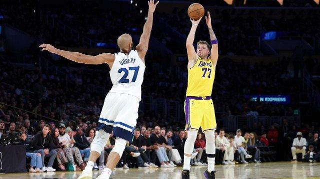 Luka Doncic scores 49 to extend his sizzling season start in Lakers' 128