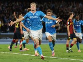 Roma y Napoli se mantienen en lo alto de la Serie A