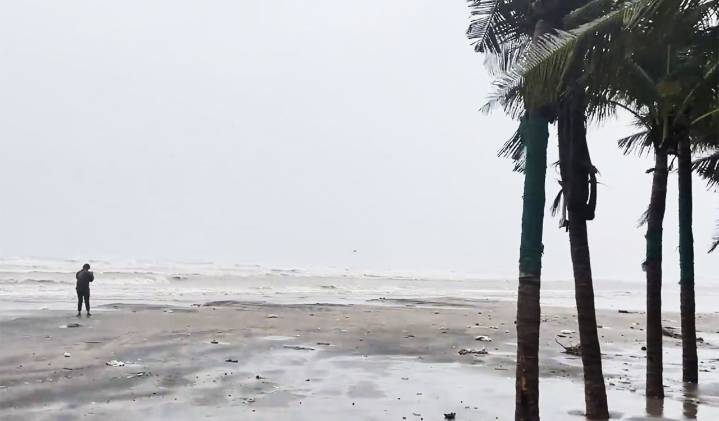 Cyclone ‘Montha’ makes landfall in Andhra Pradesh, triggers heavy rains and strong winds