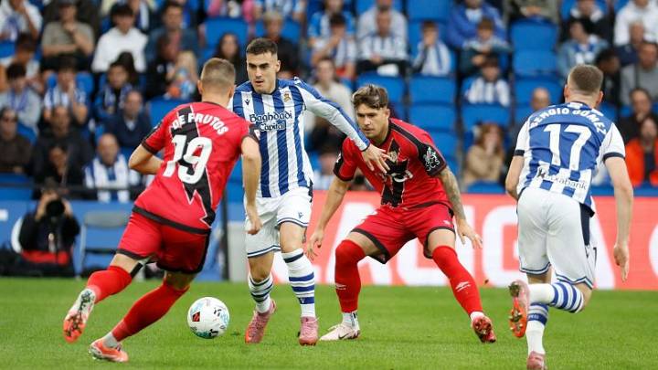 La Real Sociedad se va al parón en descenso tras caer en el duelo de urgencias ante el Rayo