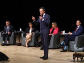 Calgary mayoral candidates make last push ahead of election day