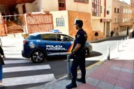 ESPAÑA. Padre es detenido por violar a su hija de 8 años junto con otros dos hombres