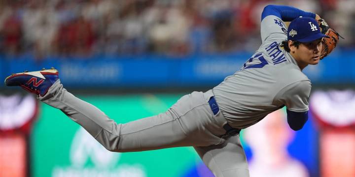 Shohei Ohtani's arsenal keeps evolving in his first postseason pitching