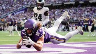 Vikings struggle in red zone in loss to Eagles