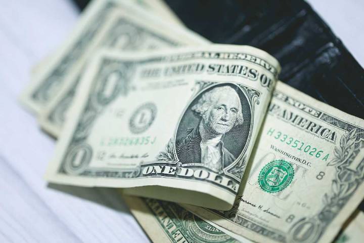 Precio del dólar hoy 12 de octubre de 2025