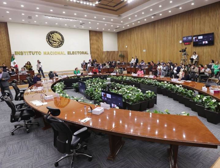 Partidos locales piden en el INE ser tomados en cuenta en reforma electoral