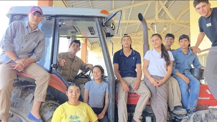 La Escuela Agrotécnica N° 5 fue premiada con frutas para toda la matrícula durante un año