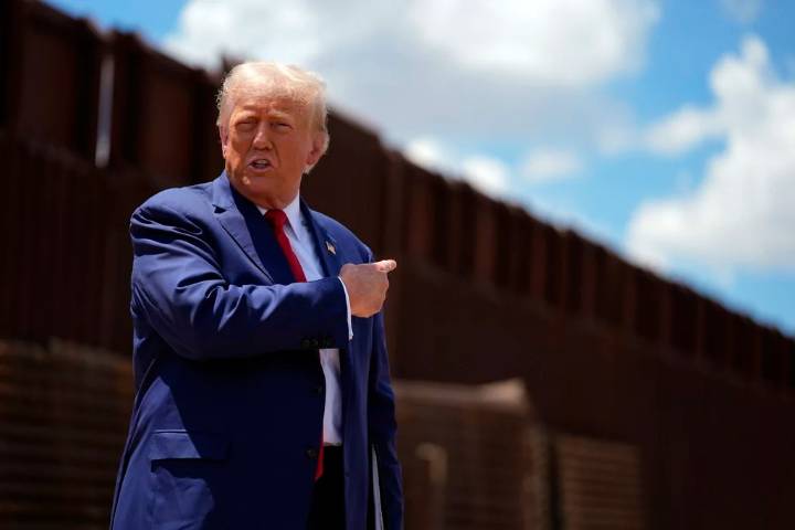 Trump admin awards billions in border ‘Smart Wall’ contracts
