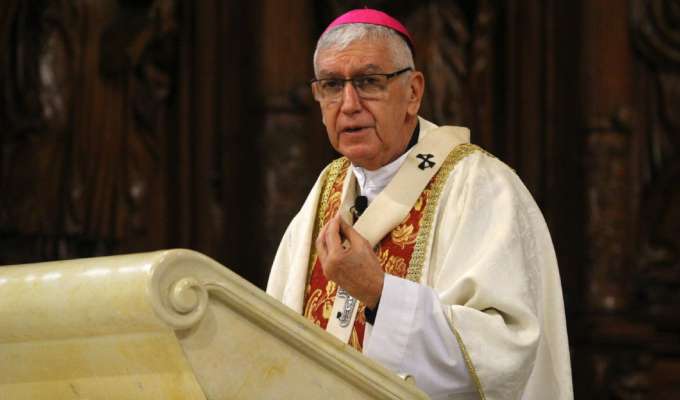 Cardenal Carlos Castillo defiende a "Generación Z" y rechaza que los llamen "terroristas": "No lo son"