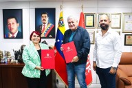 Firman convenio para impulsar turismo social y recreación a trabajador