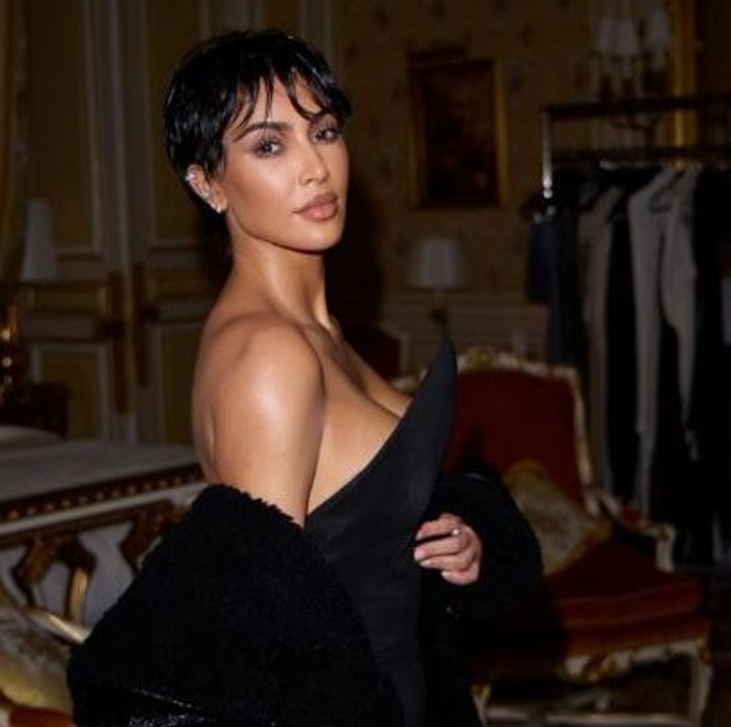Kim Kardashian stuns at Paris Fashion Week with Kris Jenner