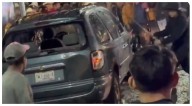 Cancelan a Fidel Rueda y enfurecidos asistentes destrozan camioneta en la Feria de San Francisco, Puebla