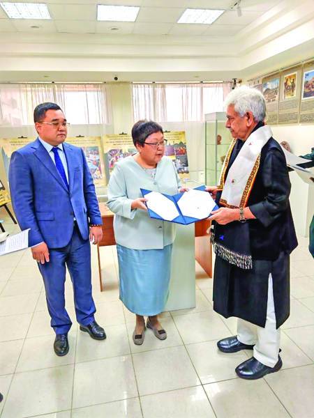 LG Manoj Sinha hands over Buddhist Exhibitions to Kalmyk Museum in Russia