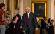 Trump analiza operaciones militares en tierra contra el narcotráfico en Venezuela y Colombia, según Lindsey Graham