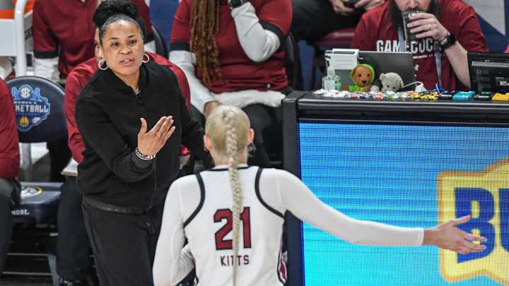 Why Dawn Staley's roster makes her 'unafraid' despite Chloe Kitts injury