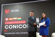 El Peruano recibe reconocimiento por sus 200 años en CONICOM 2025