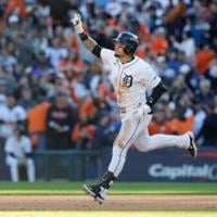Tigers rally to beat Mariners, stay alive in MLB playoffs