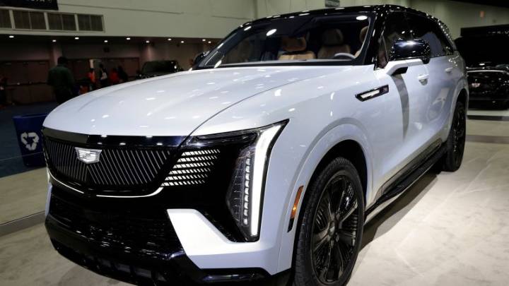GM will introduce ‘eyes-off’ driving in 2028