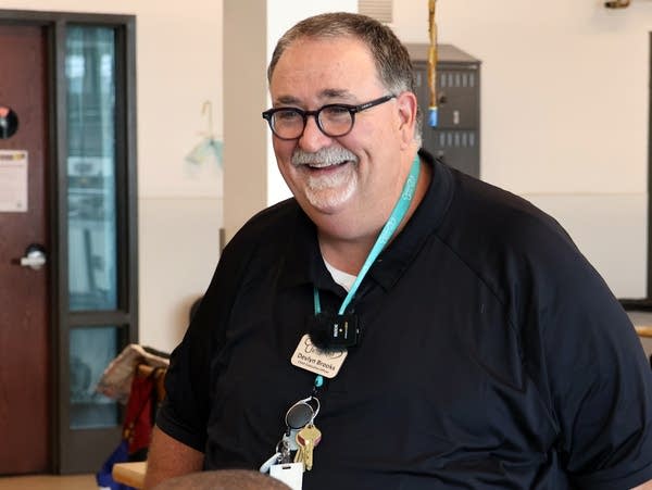 Minnesota pastor rediscovers his faith among the needy