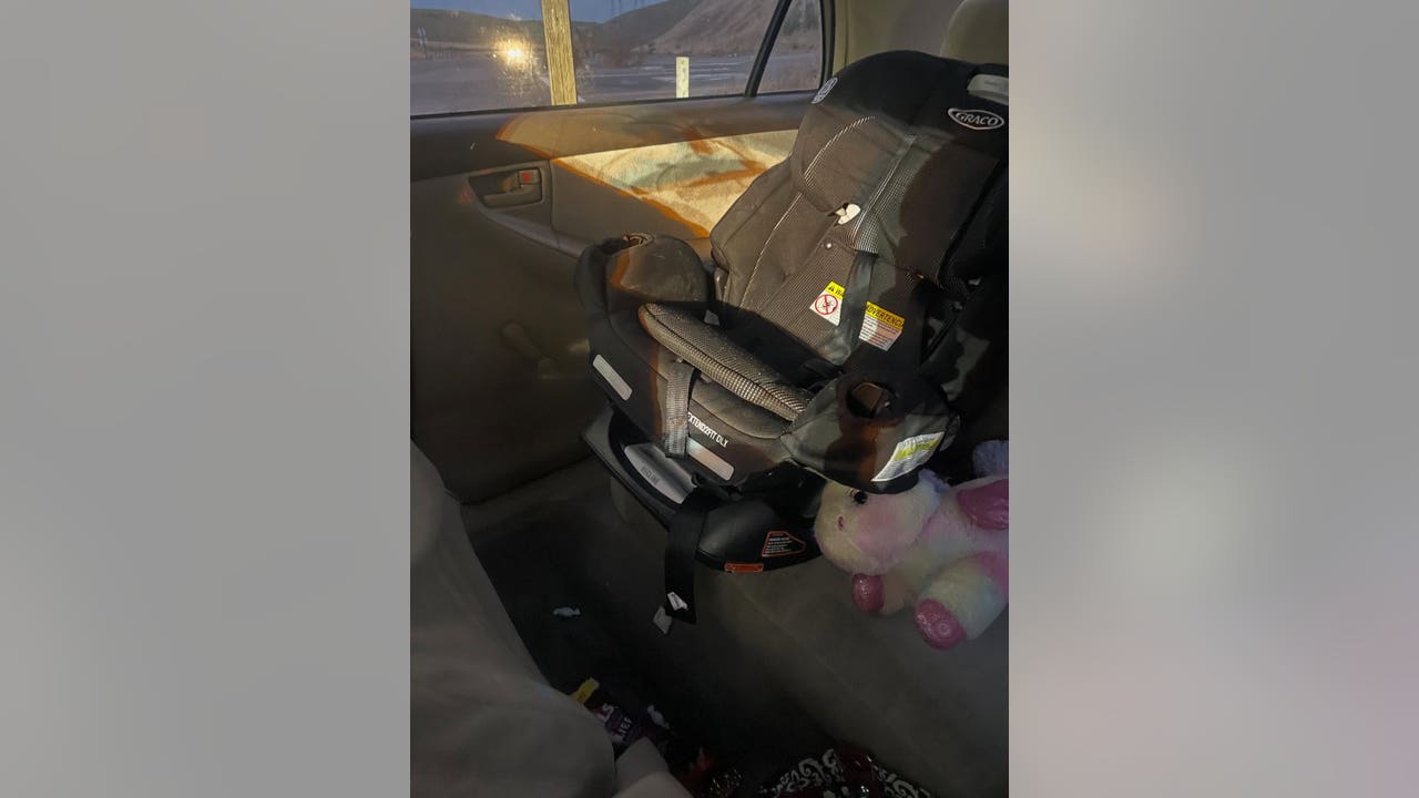 Suspected DUI driver leaves 1-year-old child at scene of crash, CHP says