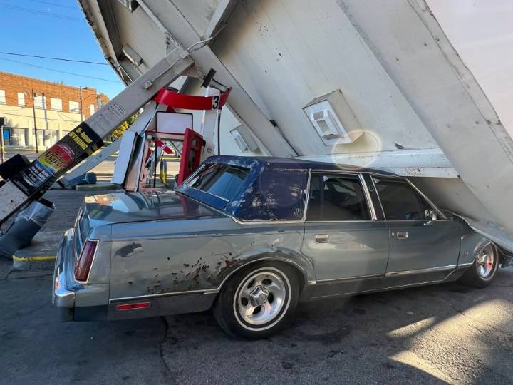 'Cheated death': Customer recalls Cleveland gas station canopy collapse