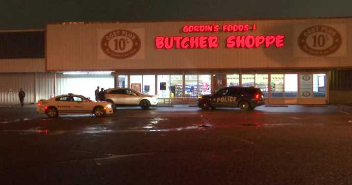 Burglars use handheld saw to break into supermarket, police say