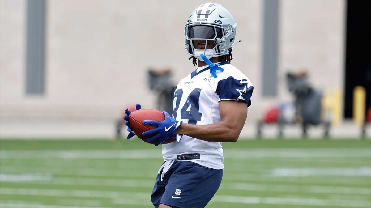 Do Cowboys RB Jaydon Blue’s blue Louis Vitton practice cleats mean he’s playing?