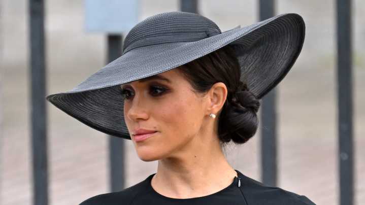 Meghan Markle's Killer Legs Couldn't Save Her From These Bad Outfits