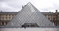 El Museo del Louvre permanecerá cerrado este lunes tras robo de joyas reales