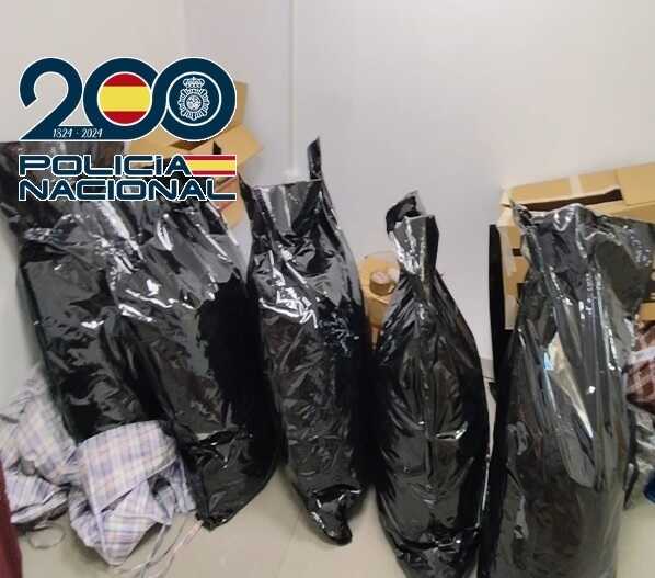 Desarticulada en Vélez-Málaga una red criminal que exportaba marihuana a varios países europeos