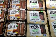 Beyond Meat shares drop below $1 on investor concerns