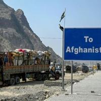 Pakistan-Afghan border crossings closed after heavy clashes