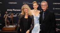 Kate Hudson Praises  as Will Rogers Pioneer of the Year