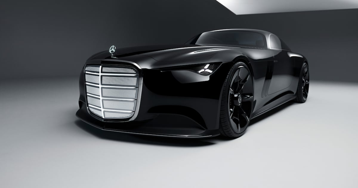 Vision Iconic, el lujoso prototipo de Mercedes Benz que recuerda al Batimóvil de los 90
