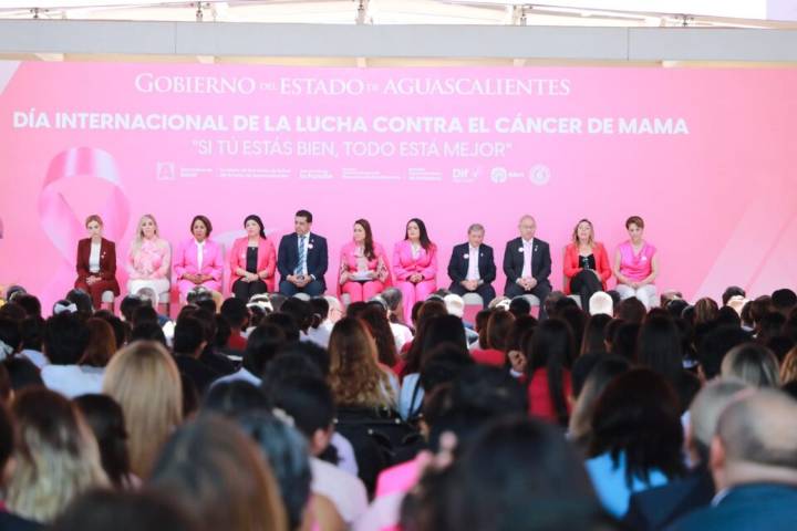 Reafirma Tere Jiménez apoyo a mujeres con cáncer de mama