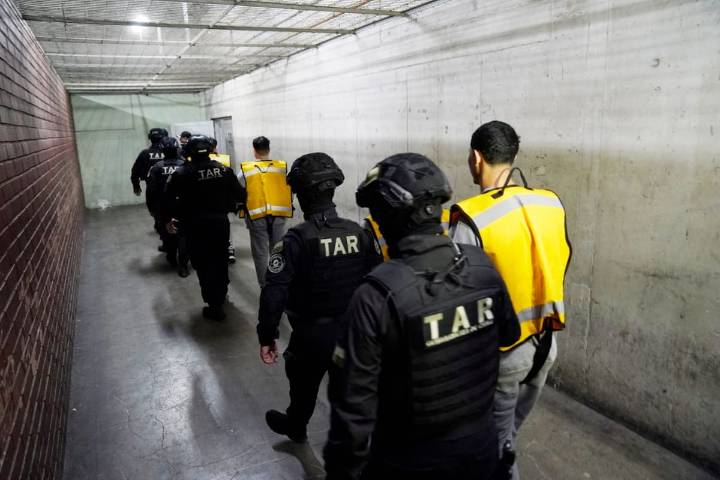Tras ser extraditados de EE. UU.: Gendarmería detalla las medidas de seguridad para detenidos por crimen de Ronald Ojeda