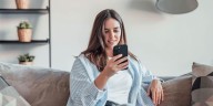 Trabaje desde Colombia con su celular: 5 ideas simples y rentables para generar dinero 
