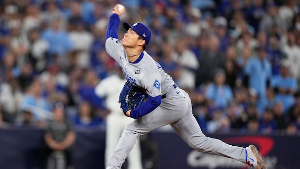 Yamamoto outduels Gausman as Dodgers beat Blue Jays in Game 2 to even World Series