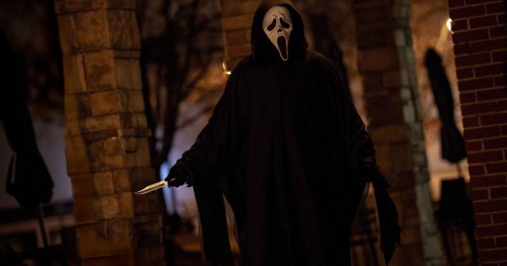 See Neve Campbell return in the first official trailer for…