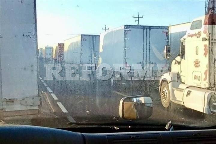 Suman campesinos tres días de bloqueo en Arco Norte