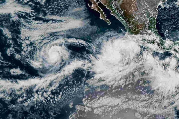Se intensifica Huracán Priscilla a categoría 1